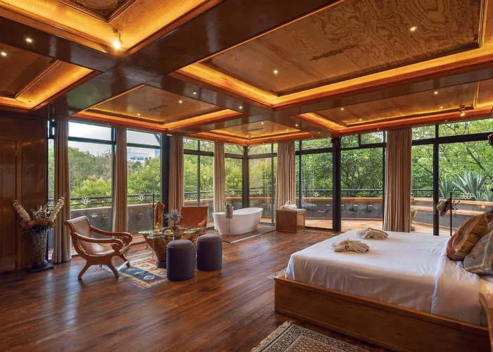 Parque Espana Hotel 4*